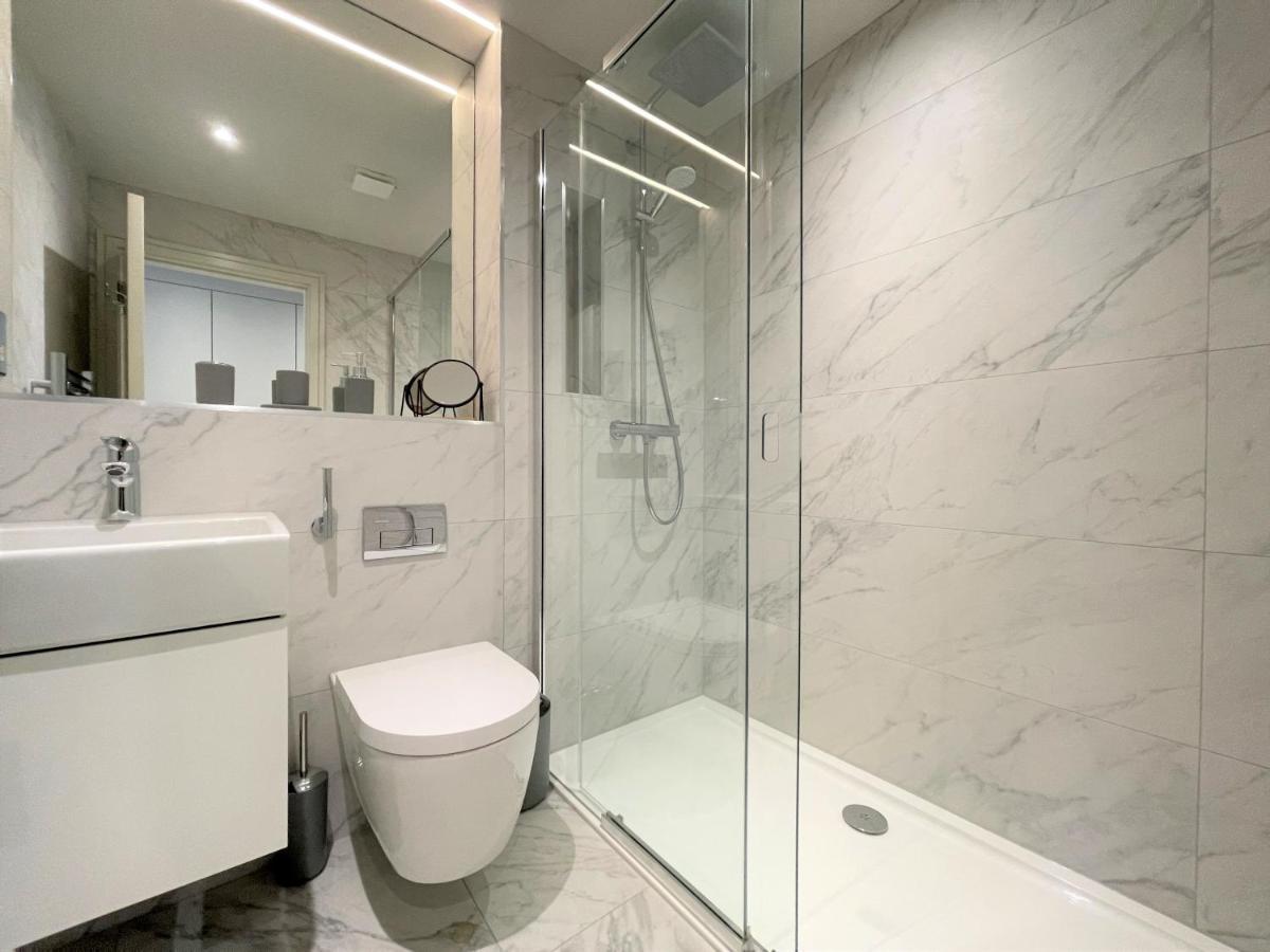 Spectacular 2 Bedroom Apartment In Great Location Sheffield Esterno foto