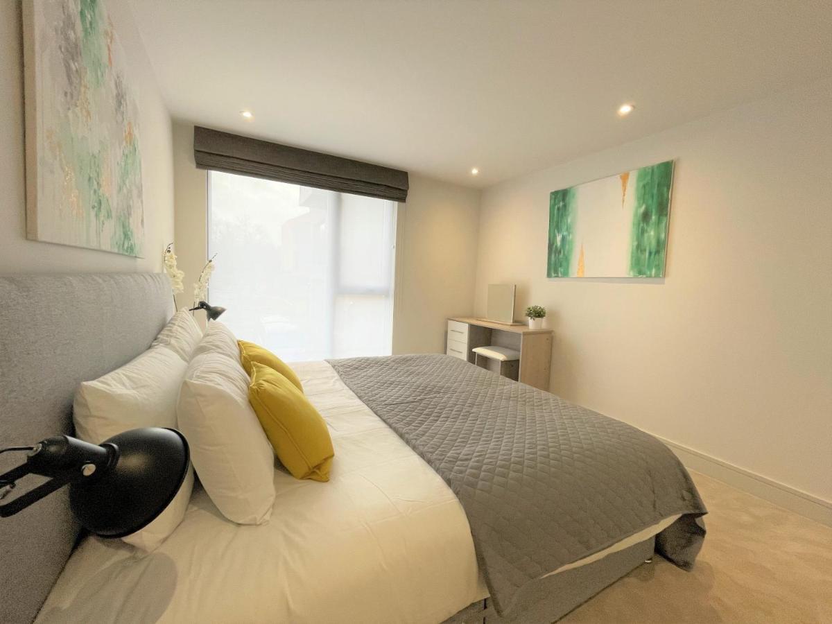 Spectacular 2 Bedroom Apartment In Great Location Sheffield Esterno foto
